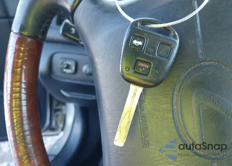 2001 Lexus Es 300 z USA, uszkodzony, nr VIN JT8BF28G110326054